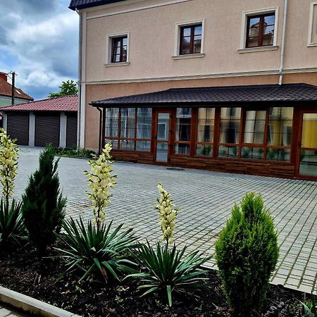 Апартаменти - Історія З Вікна 카미야네치포딜시키 외부 사진